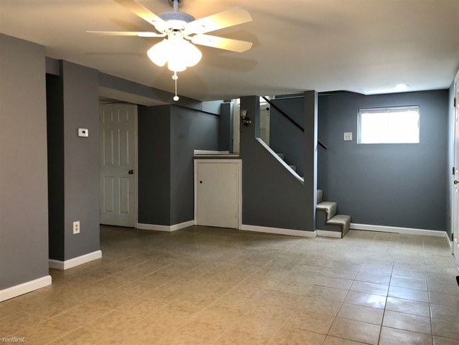 Building Photo - 1 br, 1 bath Apartment - 5203 Leeds Ave # B