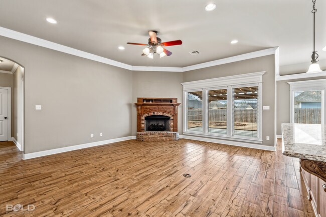 Building Photo - 201 Roanoke Cir