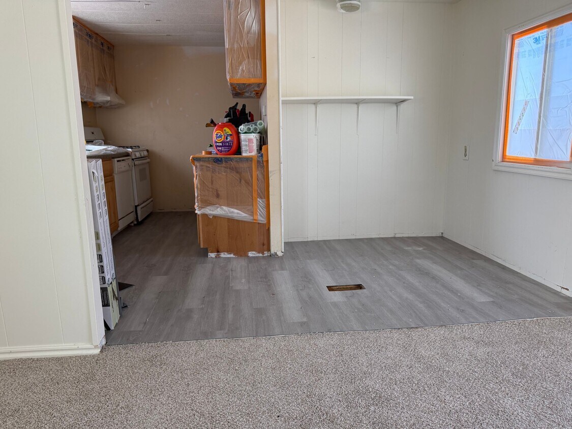 Foto del edificio - 1021 Railroad St