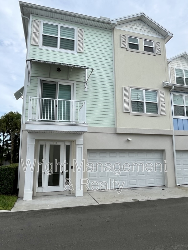 Building Photo - 821 Oak Bend Ln