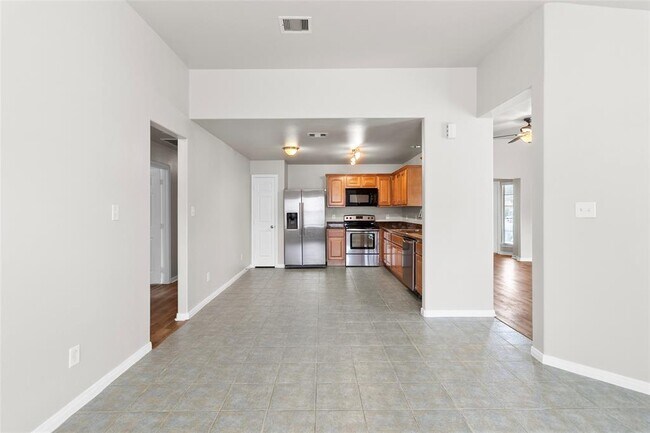 Foto del edificio - 314 Broken Pine Ct