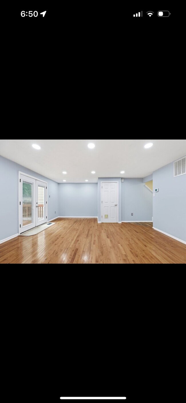 Foto del edificio - 57 Shrewsbury Ct