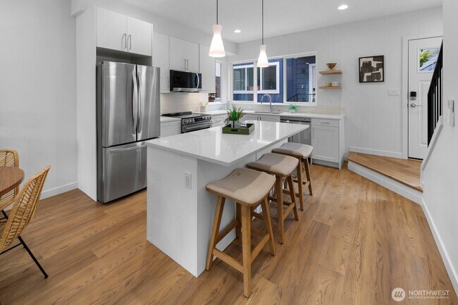 Building Photo - 9218 4th Ave NW