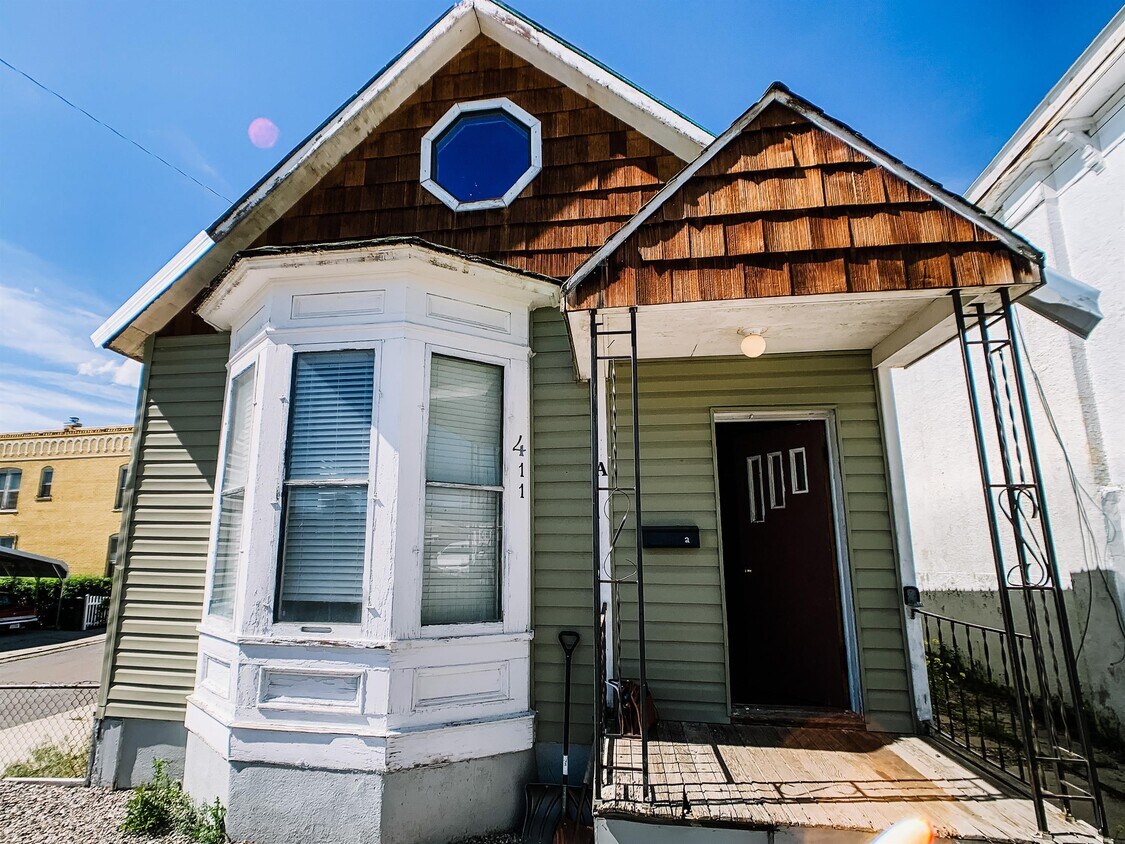 Foto principal - 642 W Silver St