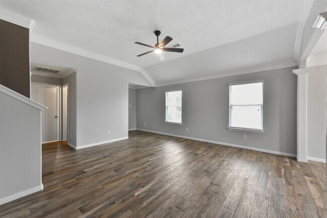 Foto del edificio - 5626 Abundant Life Ln