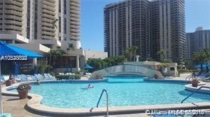 Foto principal - 19707 Turnberry Way
