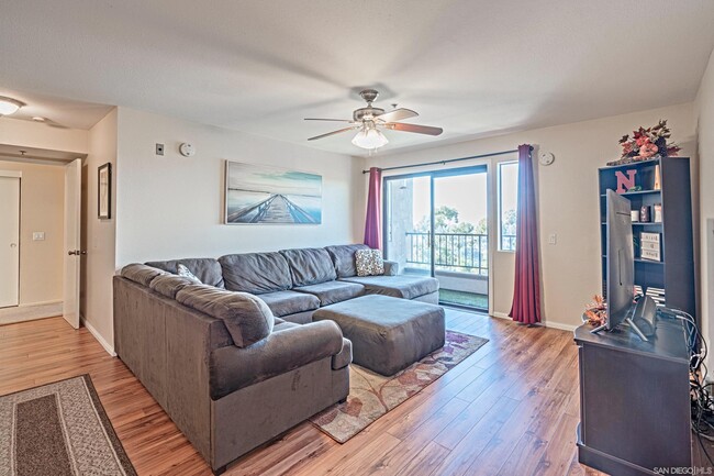 Building Photo - 5985 Dandridge Ln