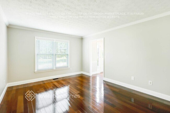 Foto del edificio - 3206 Elizabeth Ln