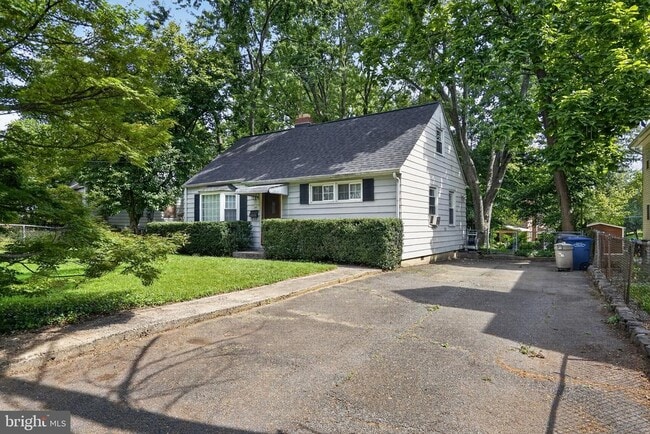 Foto del edificio - 3207 Dashiell Rd