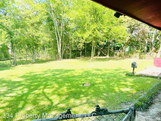 Building Photo - 3 br, 1.5 bath House - 5321 Kevin Court