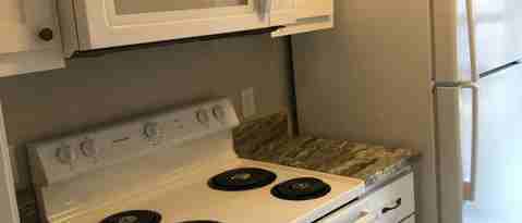 Building Photo - 718 San Saba Dr