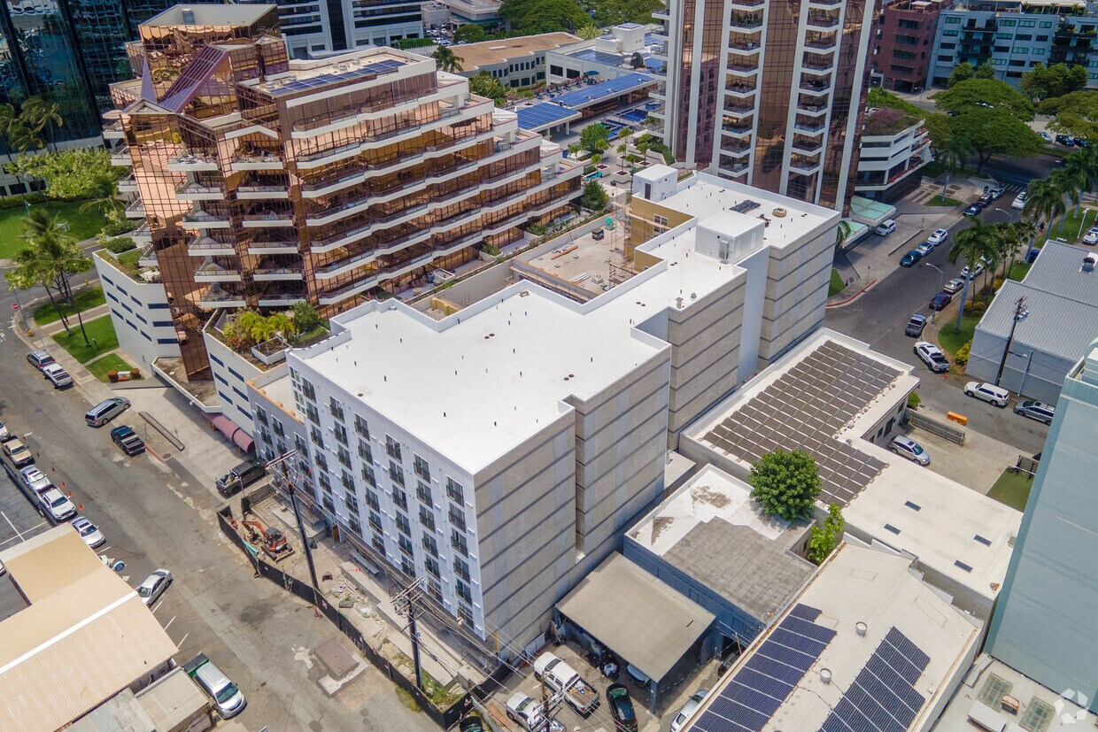 Building Photo - The Block Apartments