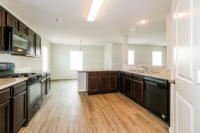 Building Photo - 2763 Atlas Dr