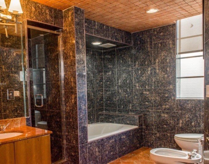 Foto principal - 900 Brickell Bay Dr