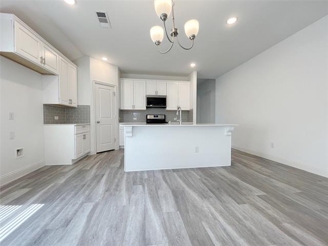 Foto del edificio - 425 Camille Crossing