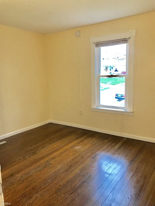 Building Photo - 3 br, 1 bath House - 272 Highland Ave Apt 1