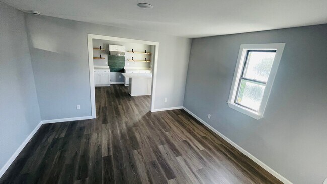 Foto del edificio - 809 Arnold Ave