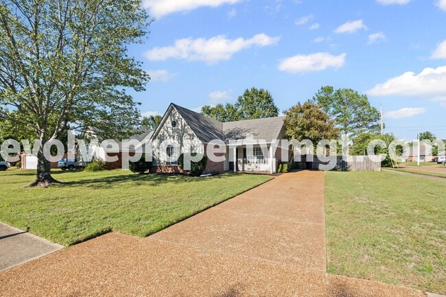 Photo - 8068 Port Douglas Dr House