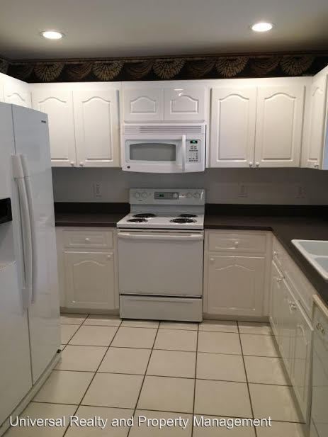 Building Photo - 8174 Eagles Park Dr N
