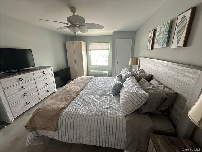 Foto del edificio - 360 Shore Rd