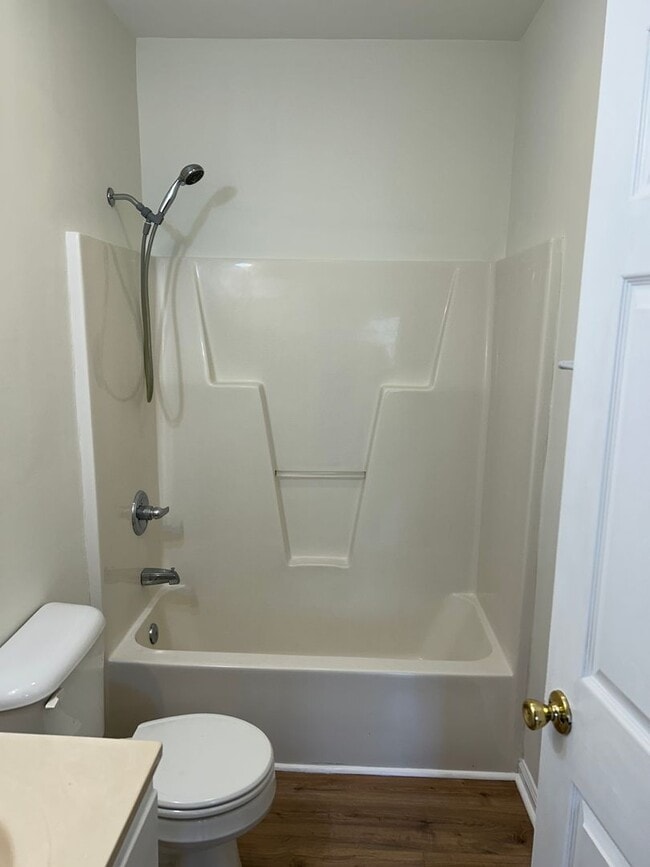 Building Photo - Quiet Blythewood 2 Bedroom Home