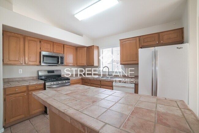 Foto del edificio - REDUCED!
