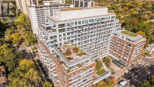 Building Photo - 1830 Bloor St W