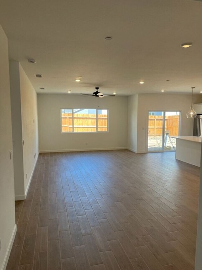 Foto del edificio - Coming Soon! Newer Lennar Home