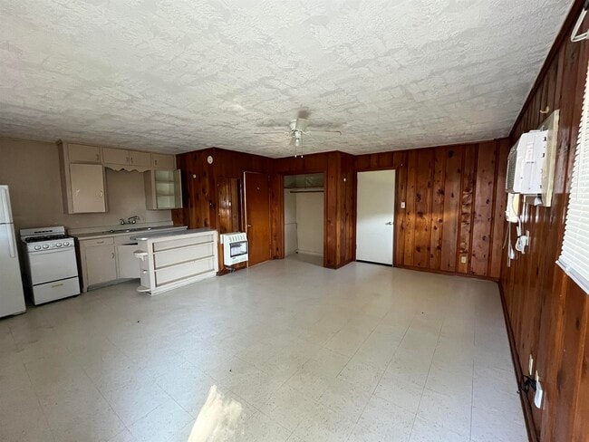 Building Photo - 1513 Cottage Ln