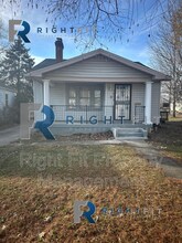 Building Photo - 1371 Kingsley Ave