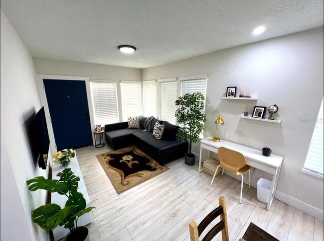 Foto del edificio - 1756 2nd St NE