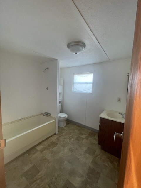 Foto del edificio - 115 Fowler Cir