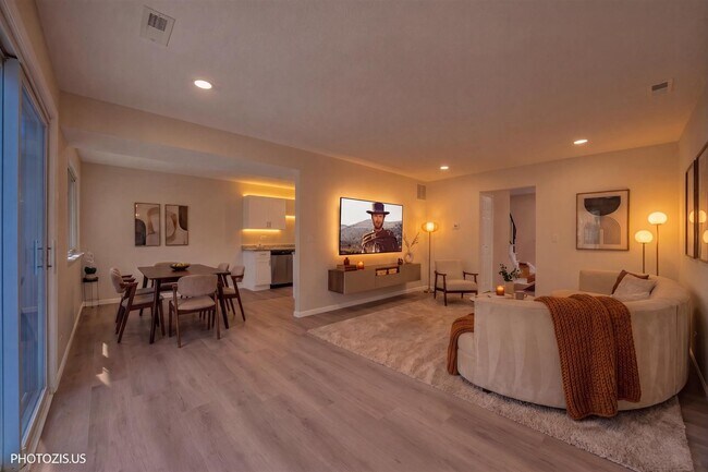 Foto del edificio - 1405 Merrimac Ln N