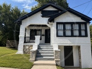 Building Photo - 1406 E 45th St