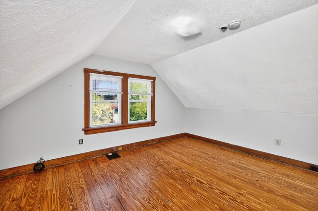 Foto del edificio - 225 Atkinson St