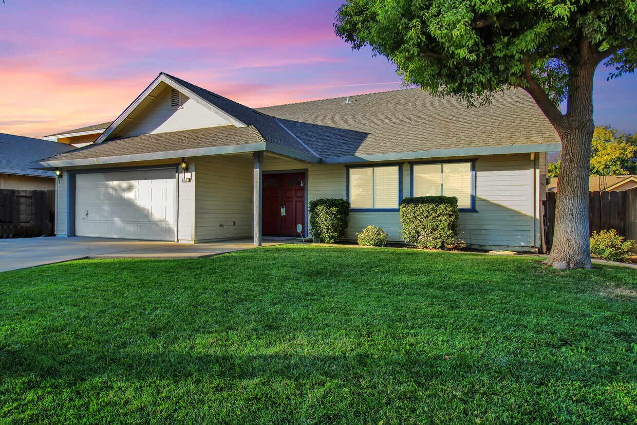 Foto principal - 637 Poppy Ave