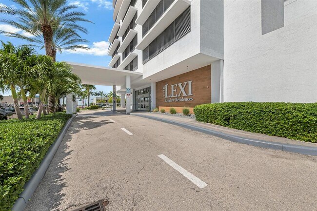Foto del edificio - 7901 Hispanola Ave