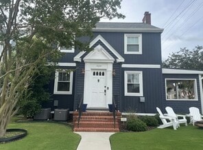 Building Photo - 320 23rd St