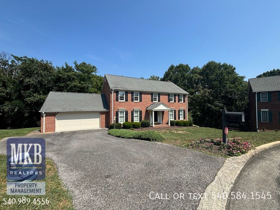 Foto principal - 5175 Lakeland Dr