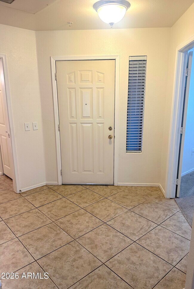 Foto del edificio - 15380 N 100th St