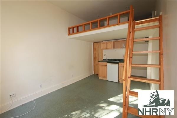 Foto del edificio - 133 W 15th St