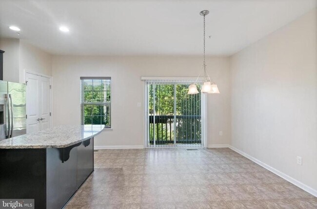 Foto del edificio - 326 Eagles Ridge Way