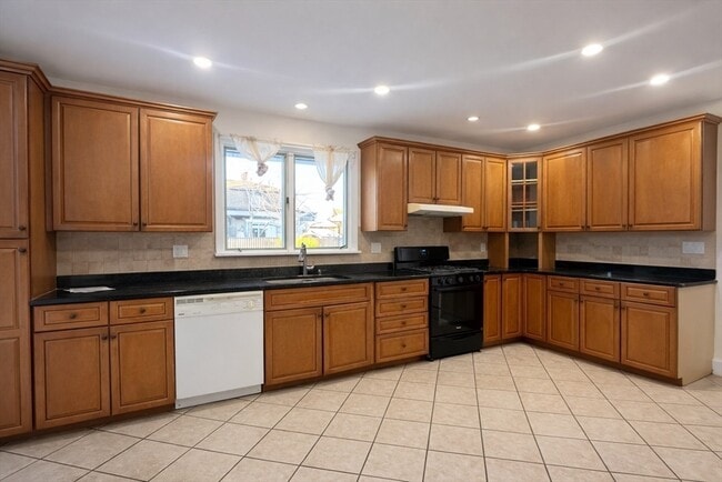 Foto del edificio - 236 Madison St