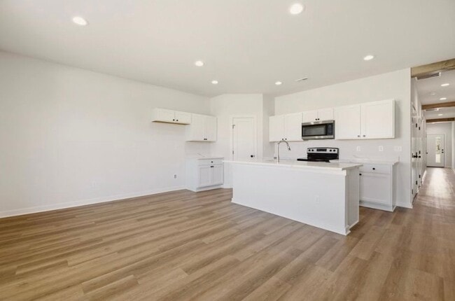 Foto del edificio - 3402 E Thunder St