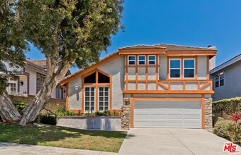 Building Photo - 7557 W 82nd St