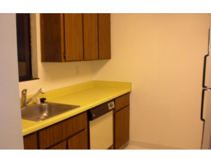 Foto del edificio - 2420 Shadow Ln