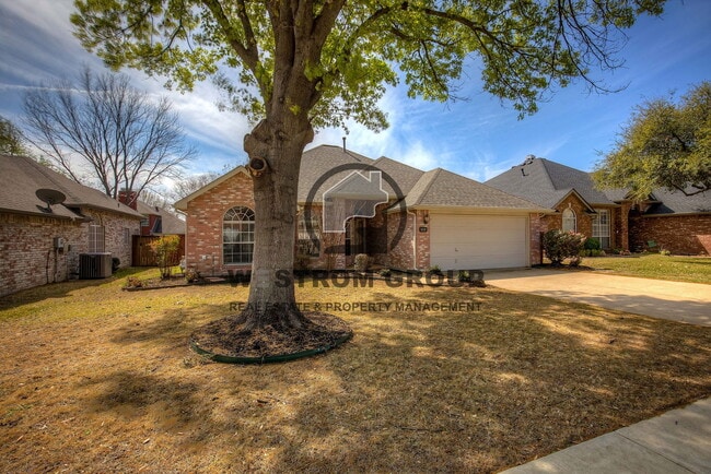 Photo - 909 Mallard Way House