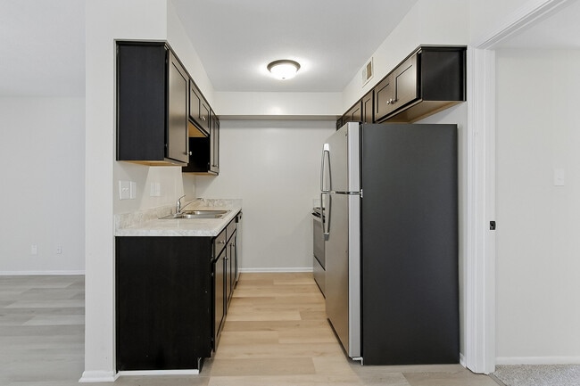 The Brook - Boulder Creek Apartments