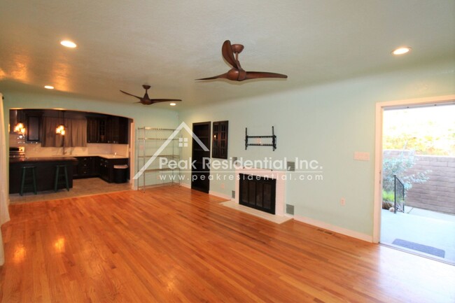 Building Photo - Updated 3bd/1ba Fair Oaks House with bonus...