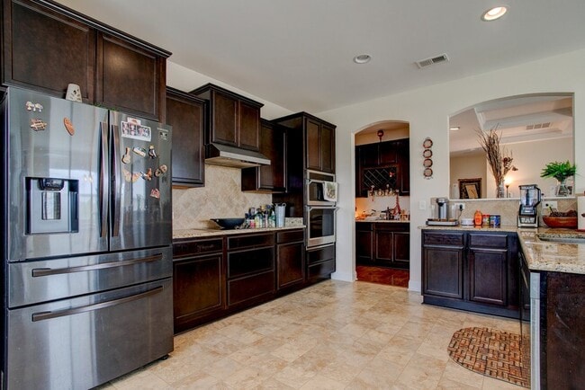 Building Photo - 99 Kelsney Ridge Dr